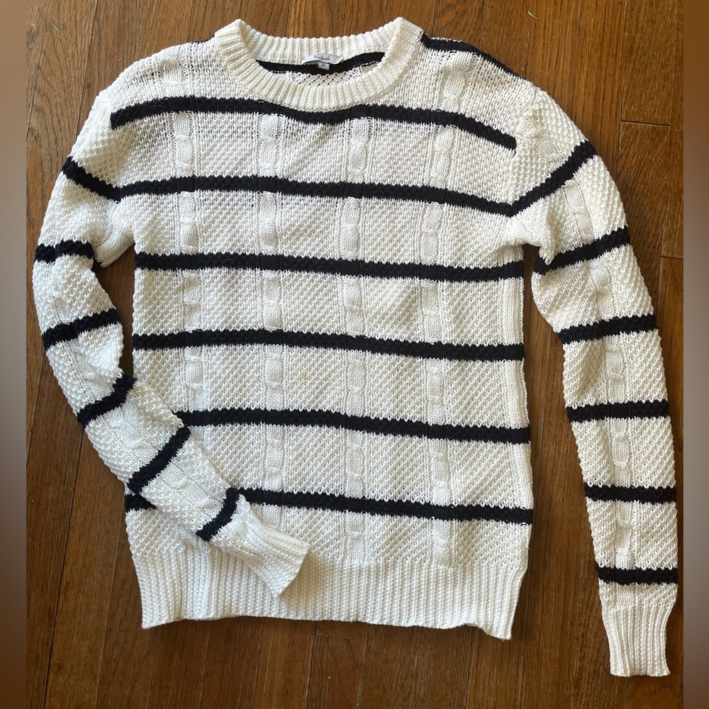 Rails beautiful, navy, and white striped sweater women’s xs